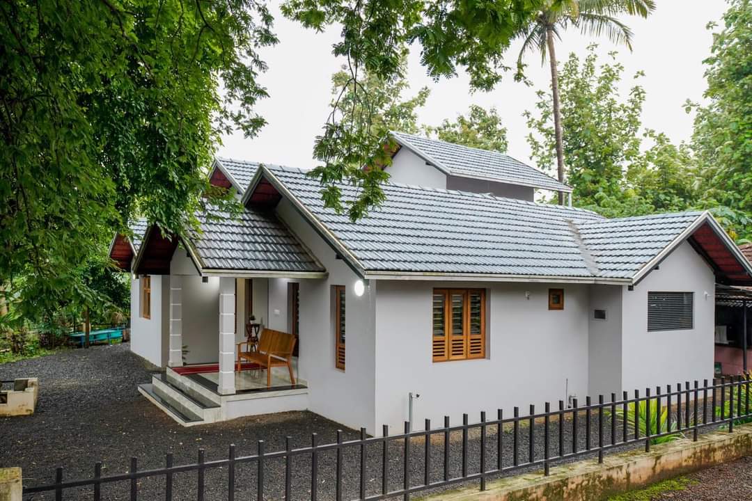 19 ലക്ഷത്തിന് ഒരു അതിഗംഭീര വീട്!! 1500 sq.ft വിസ്താരം