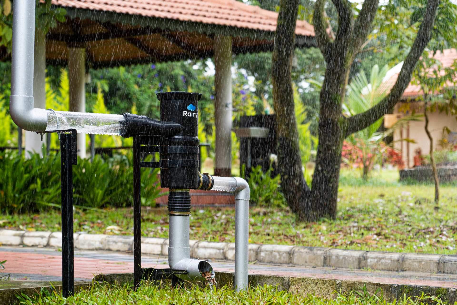 മഴവെള്ളം പാഴാക്കേണ്ട സംഭരണി തയ്യാറാക്കാം.